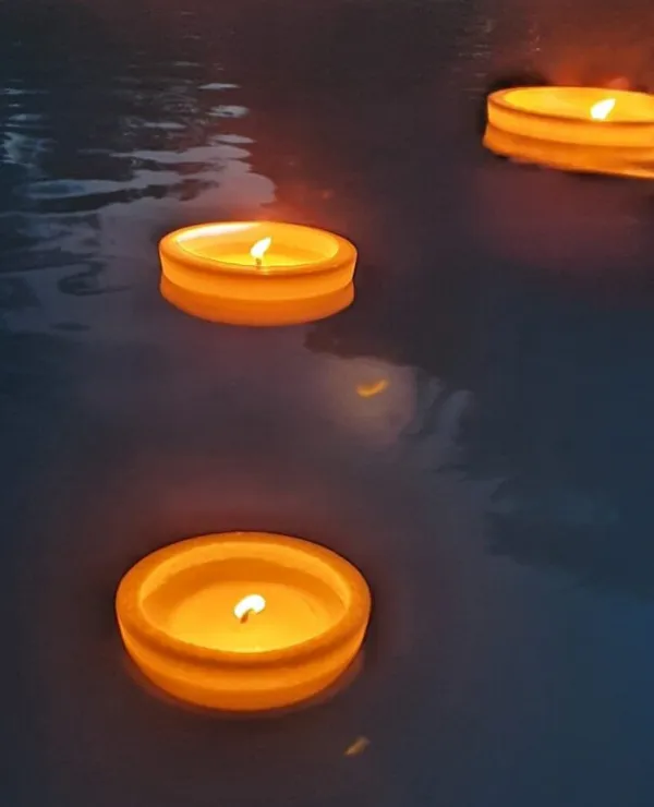 Merken_UMAII_kaarsen_water