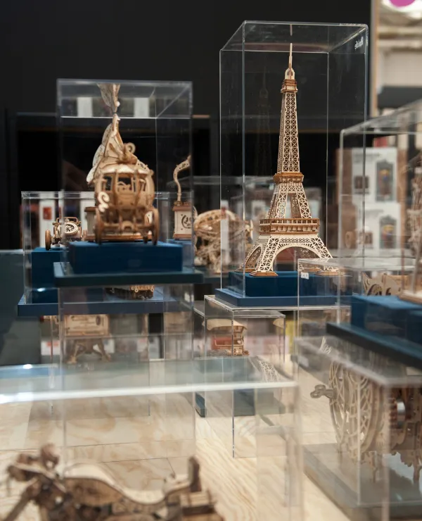 Merken_ArtBizniz_miniatuur_beelden