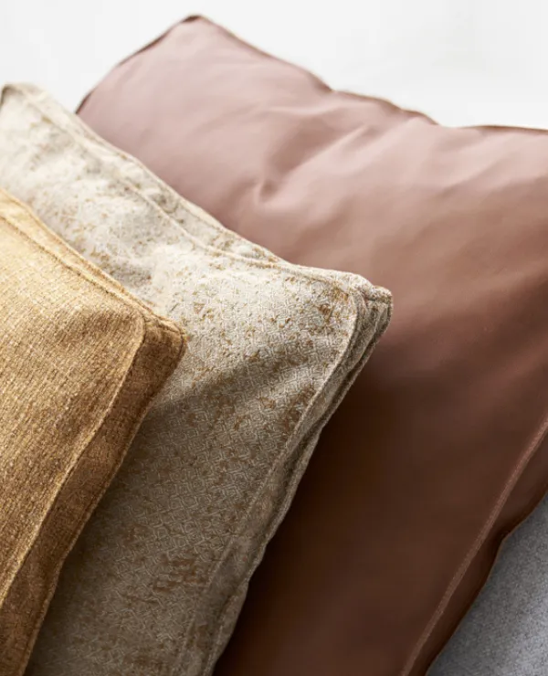 Merken_Aardeko_kussens_bruin