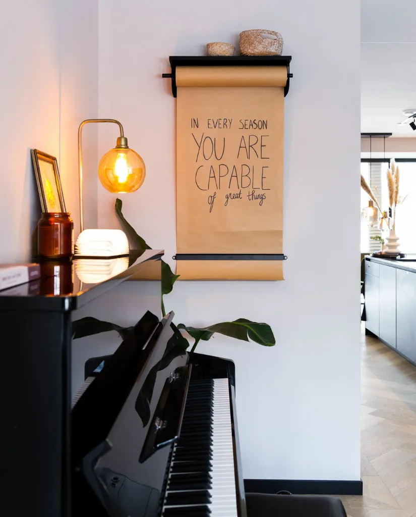 Exposant_Cotton Ball Lights