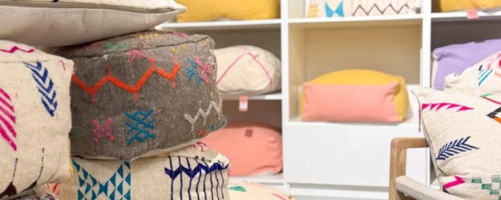 Exposant_LEY-Poufs-and-Pillows