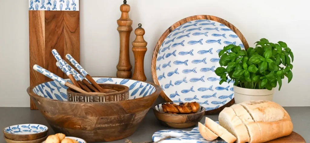 Merken_OnlyNatural_servies_kommen_hout_blauw