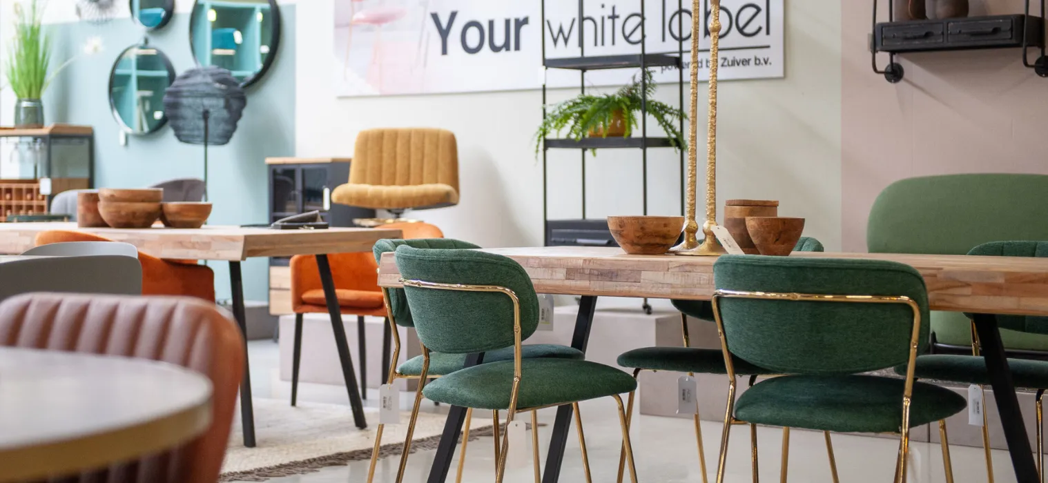 Merken_YourWhiteLabel_stoelen_tafels_stand