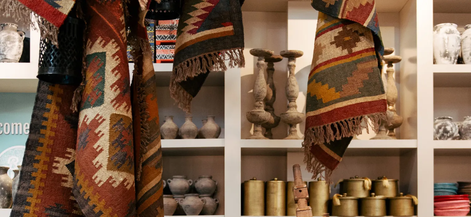 Merken_BeUniq_woonaccessoires_stand_header