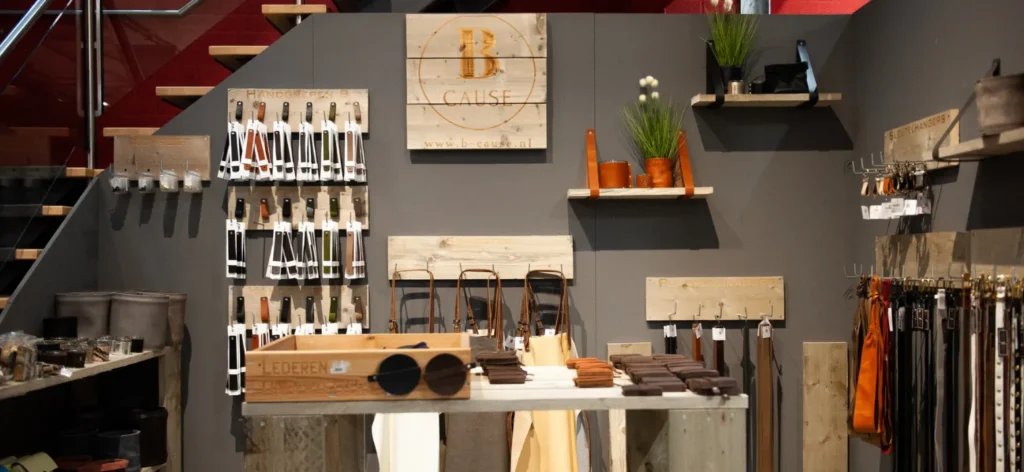 Merken_BCause_houder_leer_assortiment_header