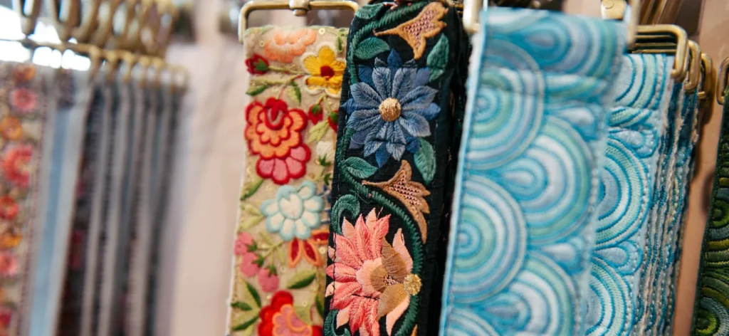 Merken_TempleOfTreasure_telefoonkoord_header