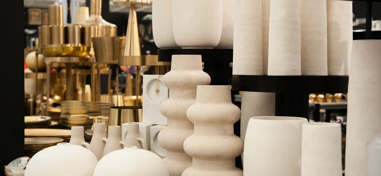 Marques_FineDining7Living_General_Vases_Beige