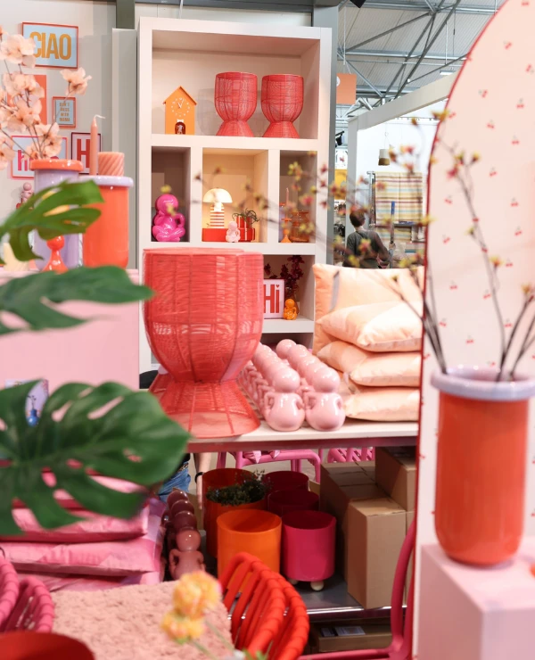 Roze collectie van present time bij TICA