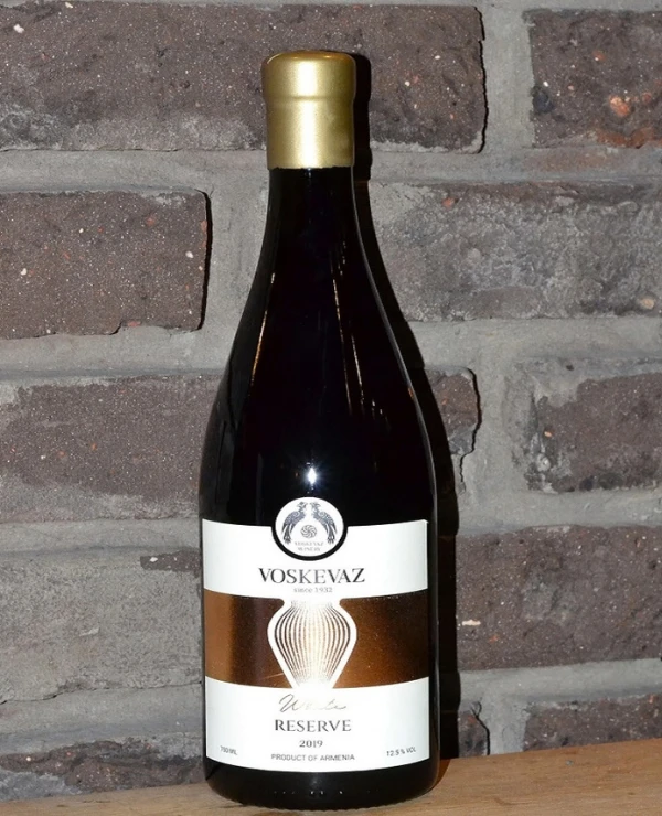 drankfles van imperial drinks & co bij TICA