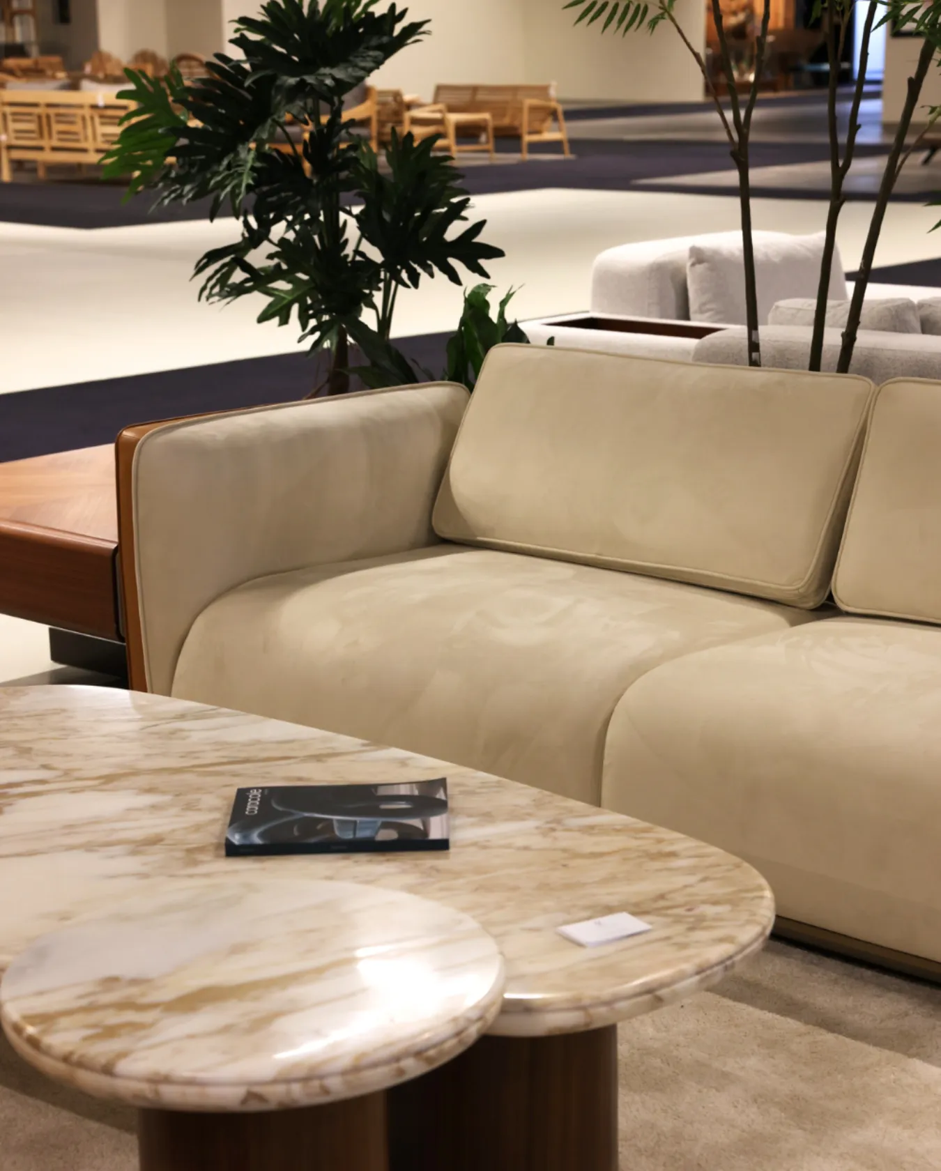 Showroom TICA Projects Venlo met interieurproducten voor projectinrichting