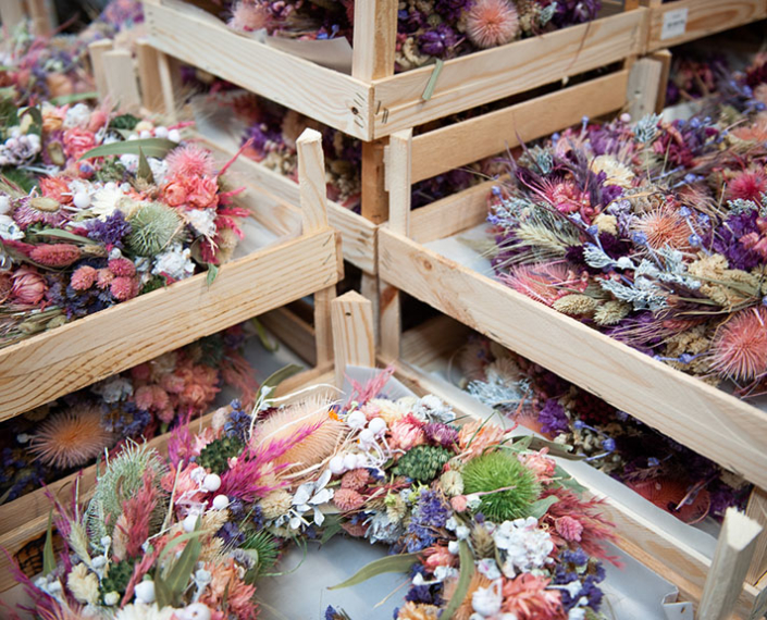 Wholesale dried flowers
