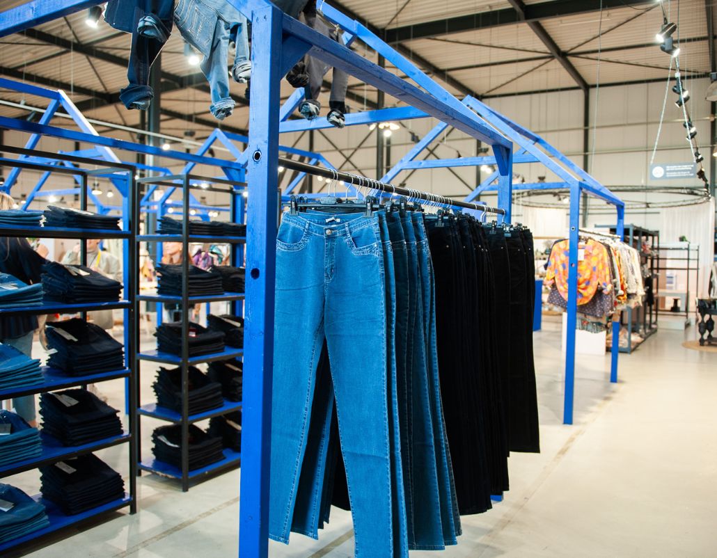 Buying jeans wholesale