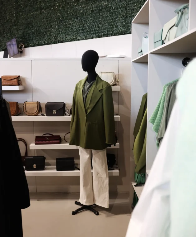 TICA_vestigingen_ConceptStoreVenlo_slider_2