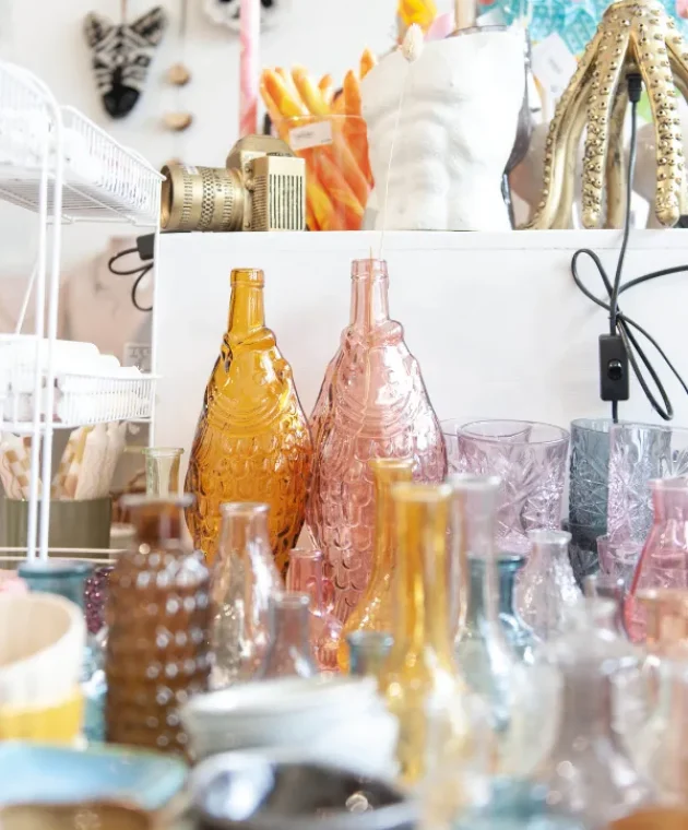 Typisch-TICA-binnenkijken-bij-Swan-Market_slider